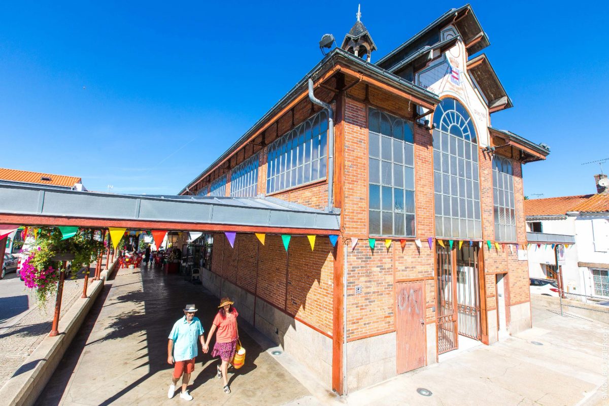 Les Halles des Achards