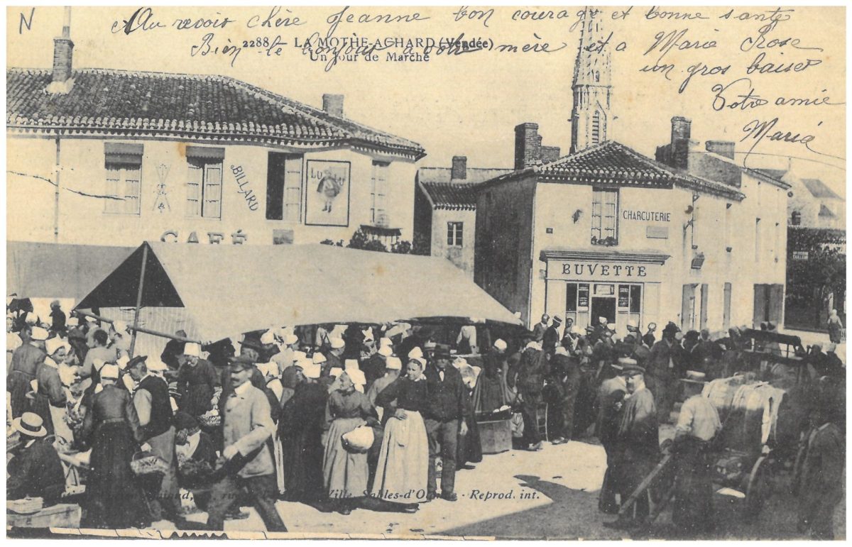 Carte postale 1918 pour visites guidées des Achards champ de foire