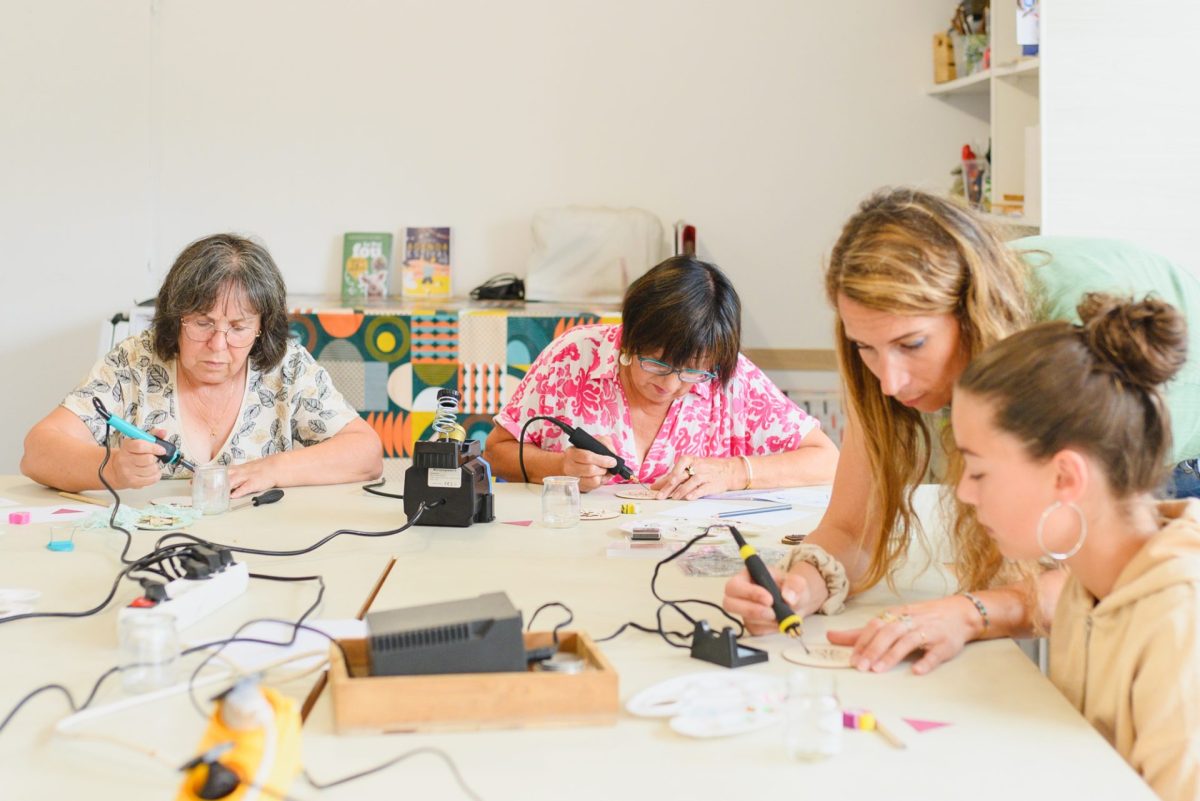 Atelier pyrogravure et peinture Les Estiv'Arts