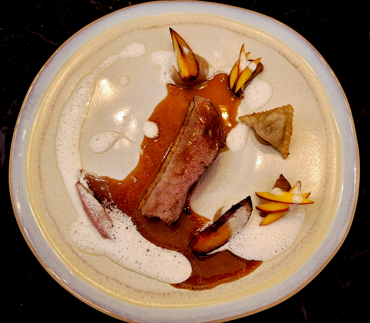 Cuisine raffinée au restaurant Le Café des Arts à Beaulieu-sous-la-Roche