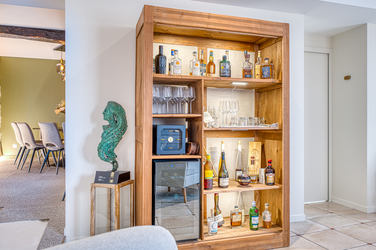 Bar spiritueux au restaurant Le Café des Arts en Vendée