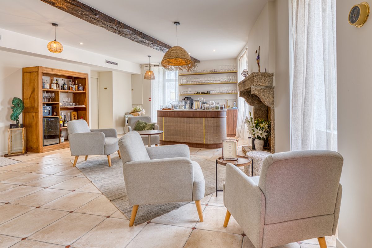 Nouvel aménagement au restaurant Le Café des Arts à Beaulieu-sous-la-Roche