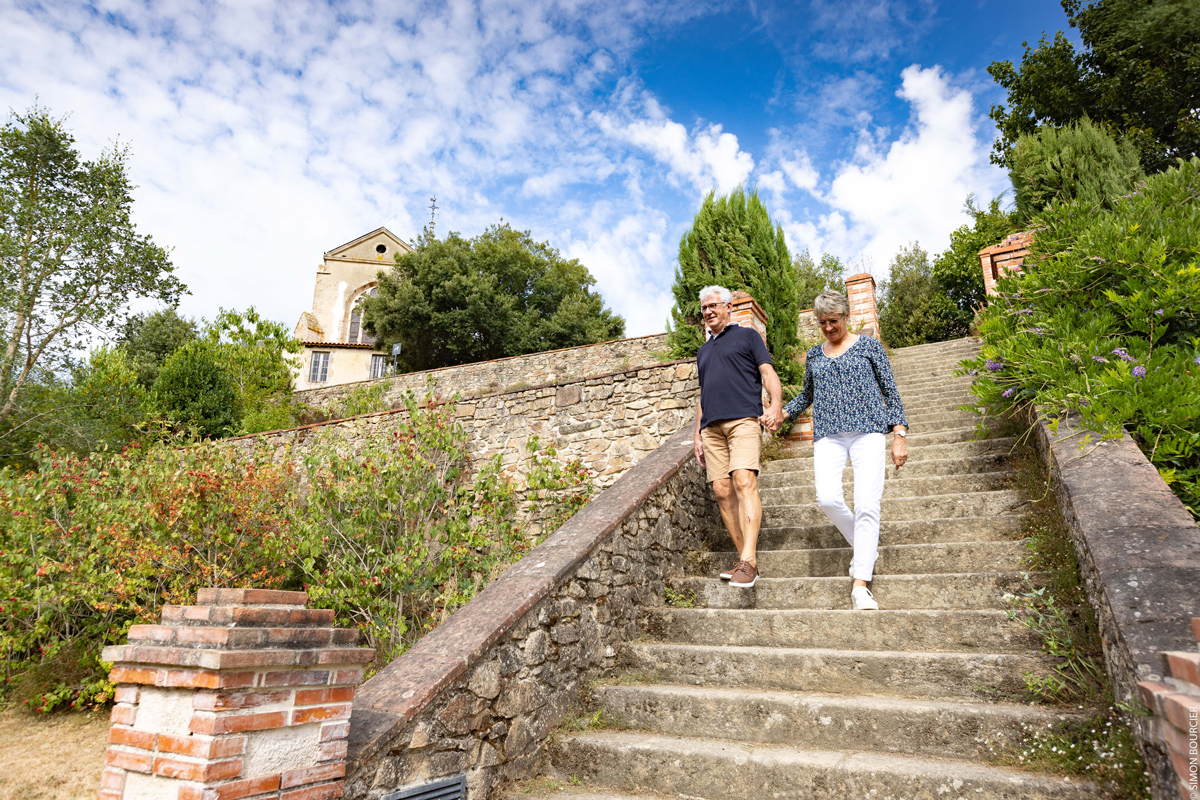 Couple sur les Terrasses du Jaunay patrimoine à Beaulieu sous la Roche