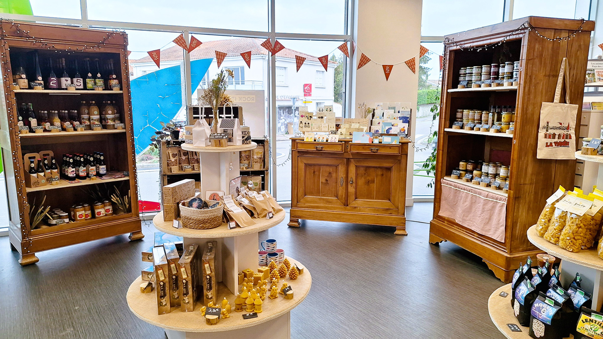 Boutique de produits locaux et souvenirs de Vendée - Office de Tourisme du Pays des Achards