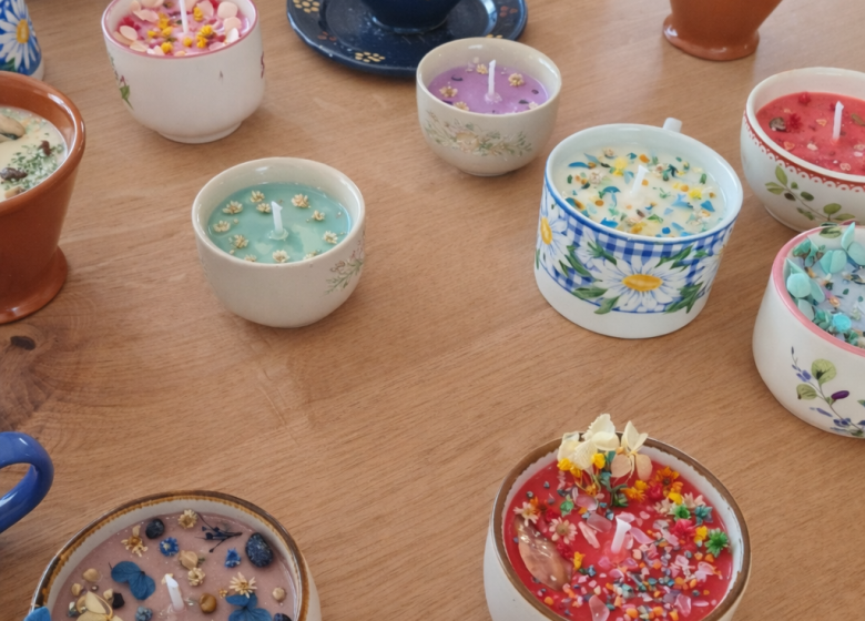 Les Estiv&rsquo;Arts – Atelier  » Création de bougie « 