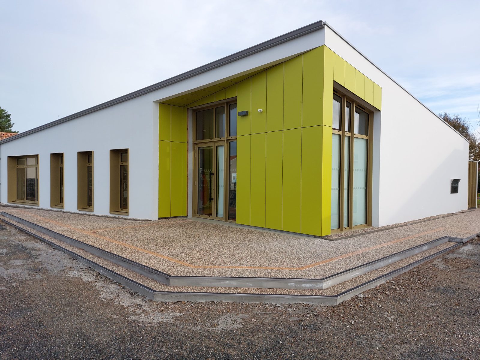 Médiathèque de Saint-Julien-des-Landes