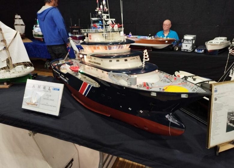 Salon du modélisme aux Pays des Achards