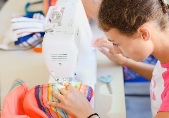 Les Estiv&rsquo;Arts – Atelier couture « Création d&rsquo;une trousse de toilette »