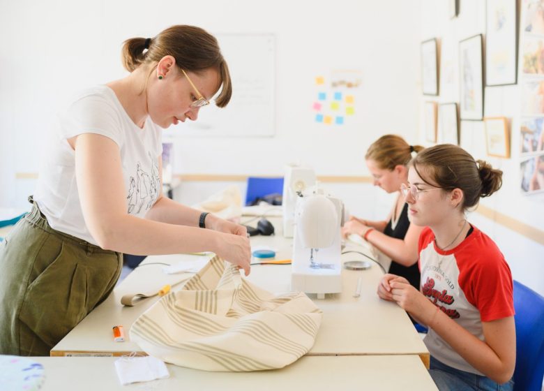 Les Estiv’Arts – Atelier couture « création d’une jupe »