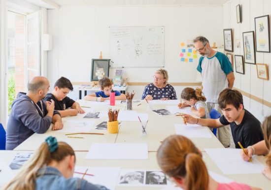 Les Estiv&rsquo;Arts – Atelier dessin « Les crayons prennent l&rsquo;air »