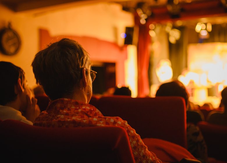 LE CHATBARET THEATER ROOM