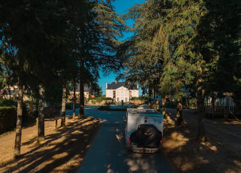 Emplacements camping-cars Camping Castel La Garangeoire