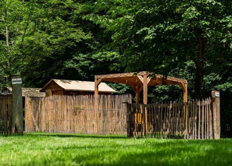 Emplacements camping-cars Camping Castel La Garangeoire