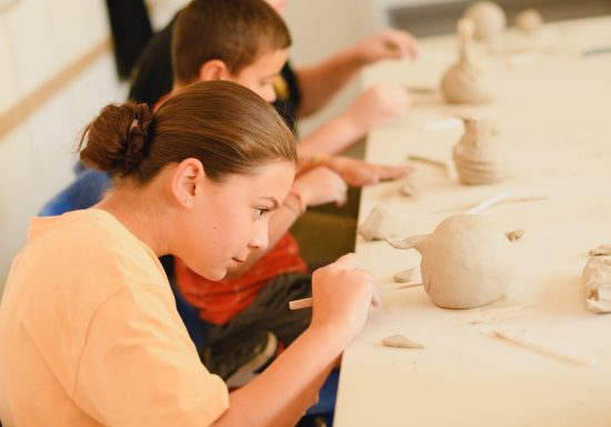 Les Estiv&rsquo;Arts – Atelier modelage de l&rsquo;argile