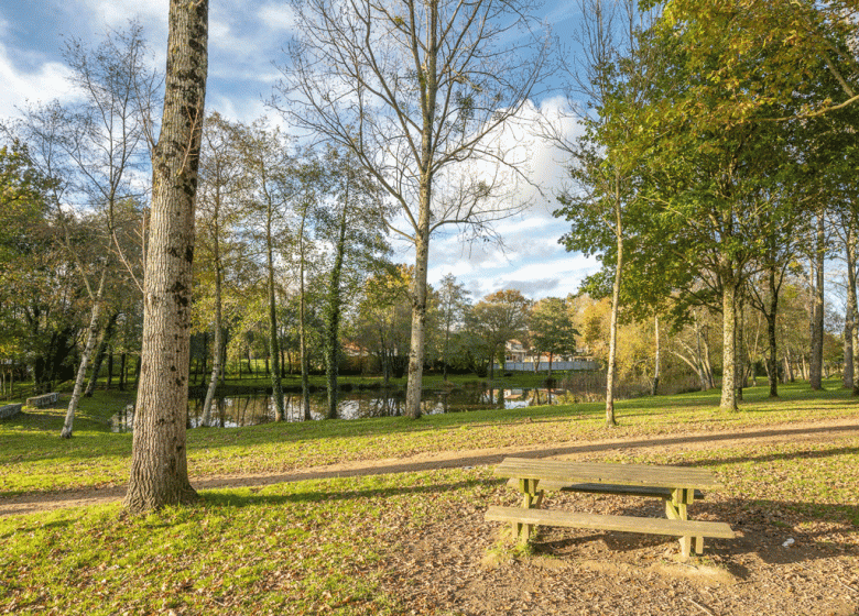 THE PONDS OF PRE DE LA FONTAINE