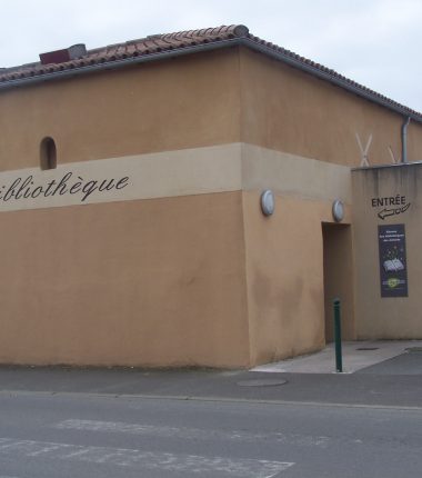 BIBLIOTHÈQUE DE SAINTE-FLAIVE-DES-LOUPS
