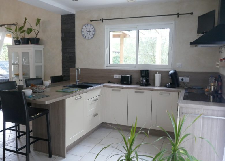 Maison de campagne avec grand jardin située à Martinet