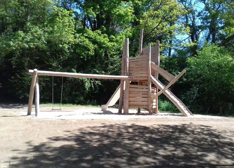 LAVARIE-SPIELPLATZ