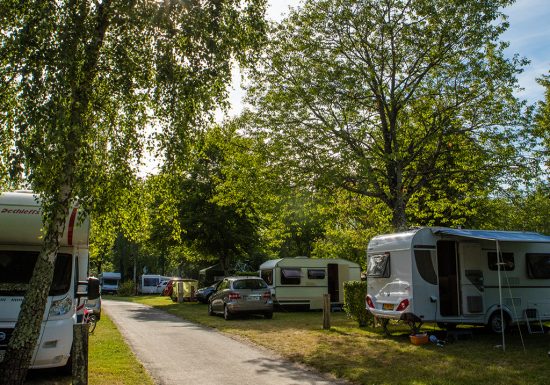 Emplacements camping-cars Camping Castel La Garangeoire