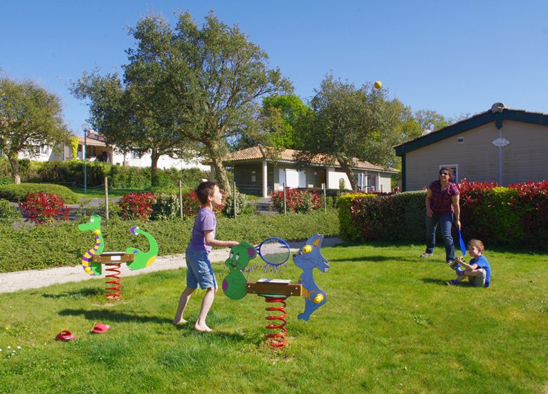 CAMPINGPLATZ LES OUCHES DU JAUNAY