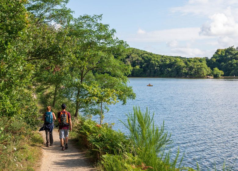 TOUR DU LAC DU JAUNAY