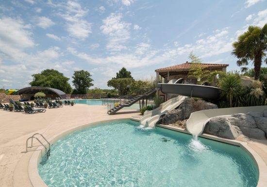 Emplacements camping-cars Camping Castel La Garangeoire