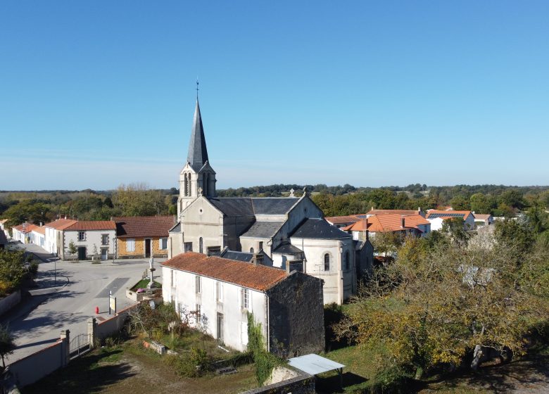 CHURCH OF SAINT PIERRE (DE MARTINET)